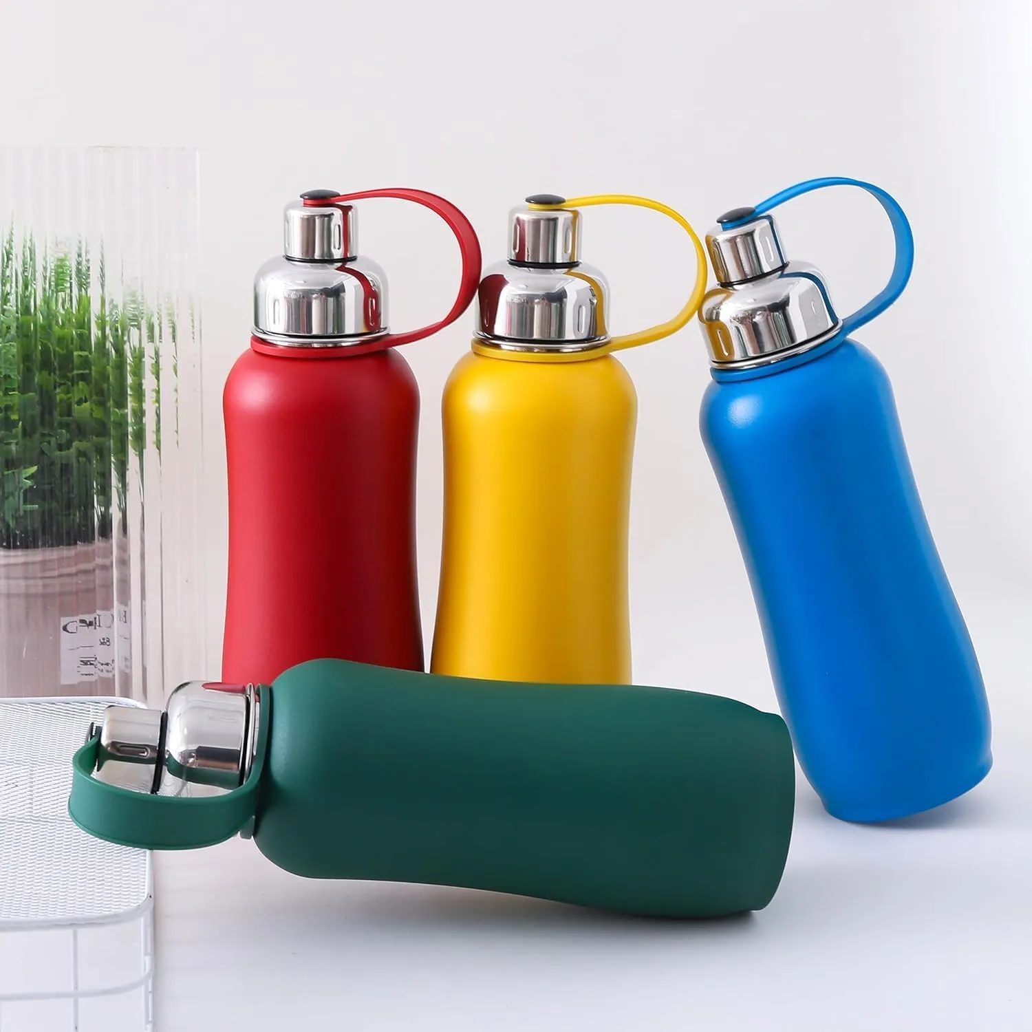 Kuber Industries Pack of 4 Vacuum Insulated Water Bottle| Stainless Steel Sipper Water Bottle | Hot & Cold Water Bottle | Leakproof, BPA Free, Rustproof | 750 ML | Red