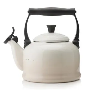 Le Creuset Traditional Kettle with Fixed Whistle 2.1L Meringue