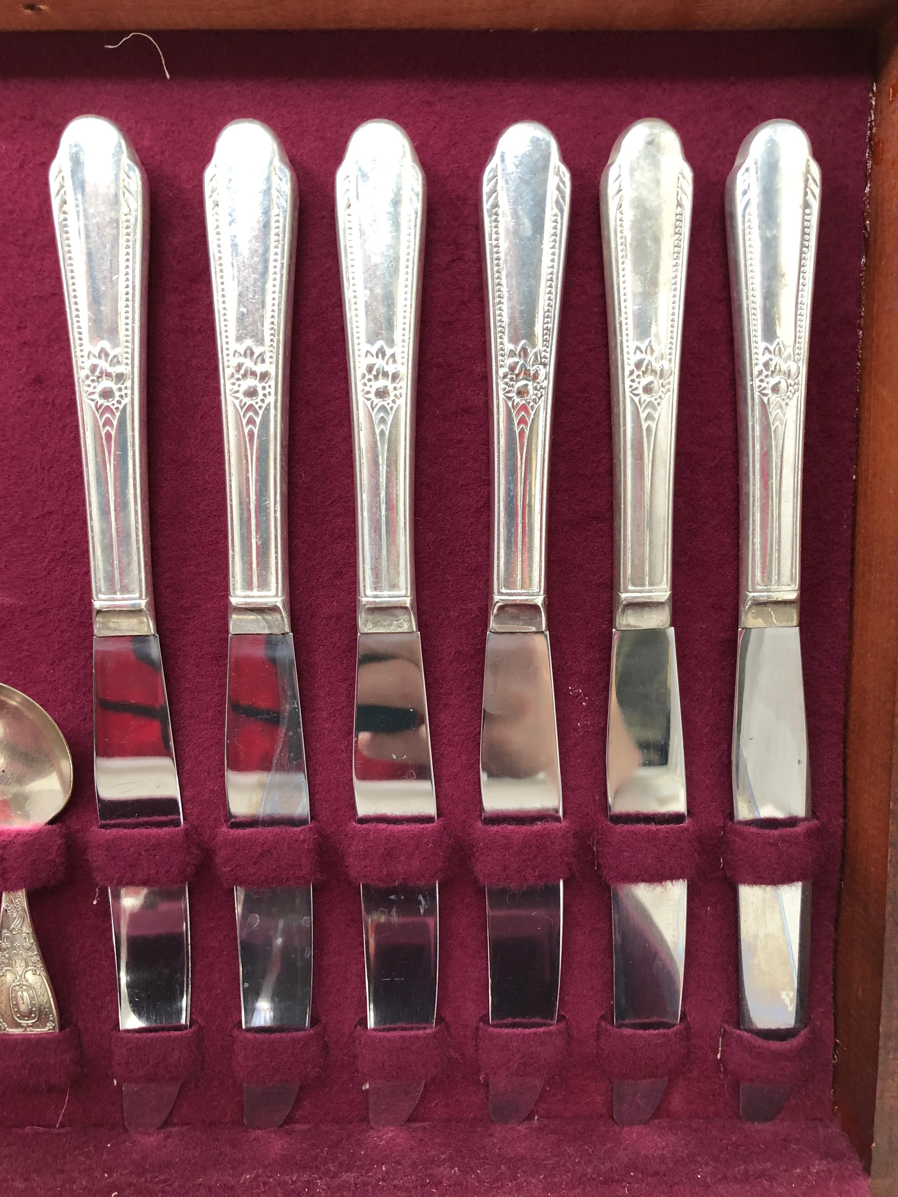 W.M Rogers Co Original Silver Plated Silverware W/original Box